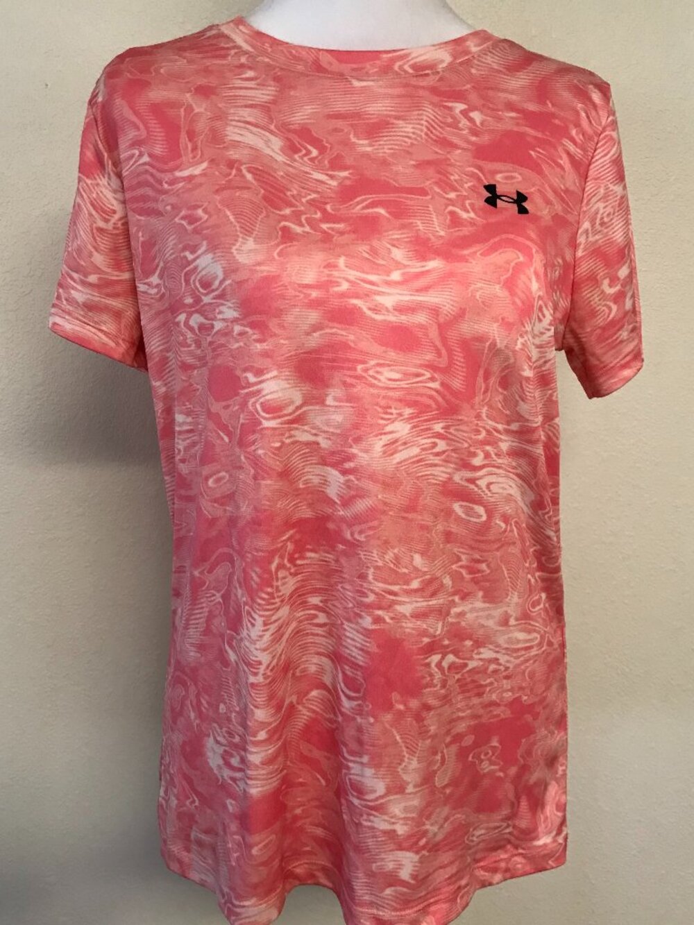 Under Armour Pink Marble Workout Tee M Loose Fit Athletic Top